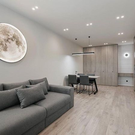 Noviy Bereg Design Apartment Одеса Екстериор снимка